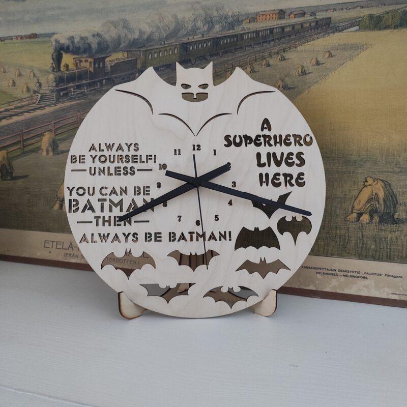 Batman-seinäkello