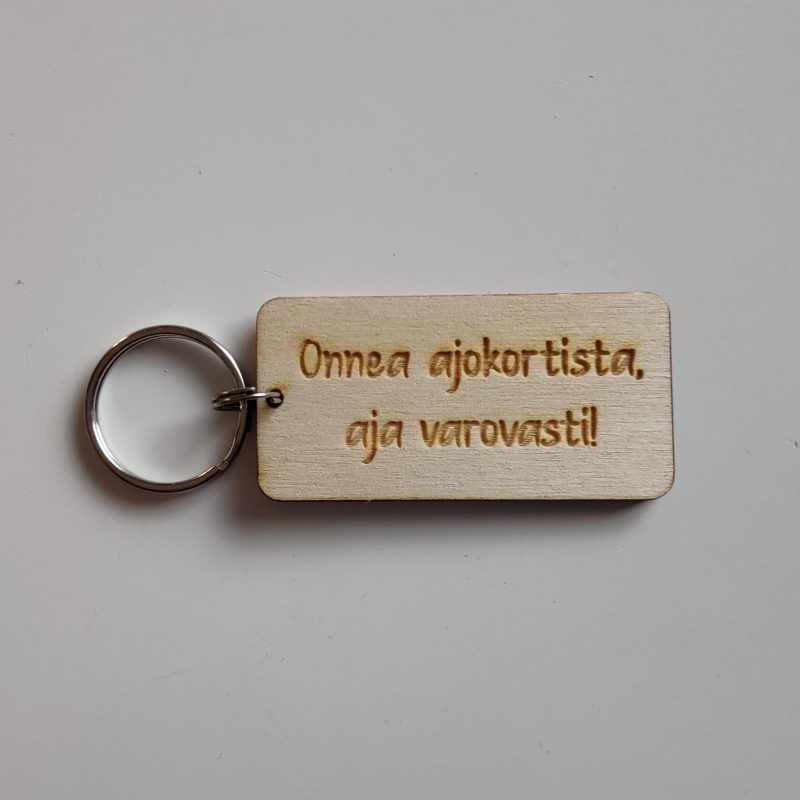 Onnea ajokortista-avaimenperä